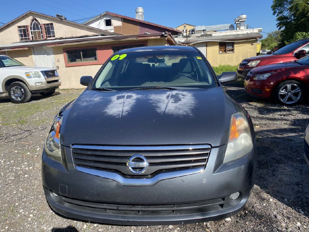 Photo 2 of this NISSAN ALTIMA