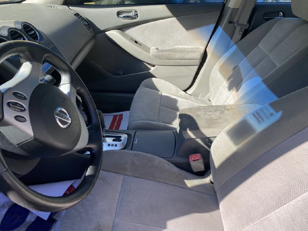 Photo 4 of this NISSAN ALTIMA