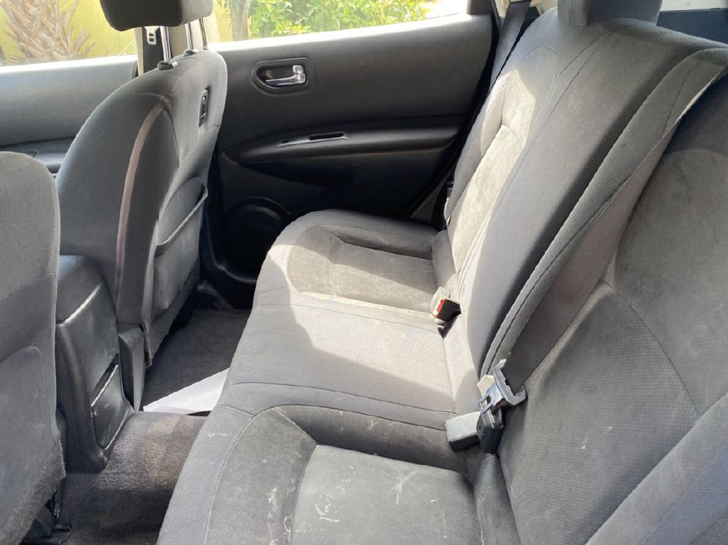 Photo 7 of this NISSAN ROGUE