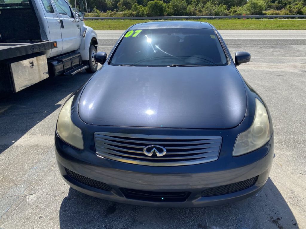 Photo 2 of this INFINITI G35