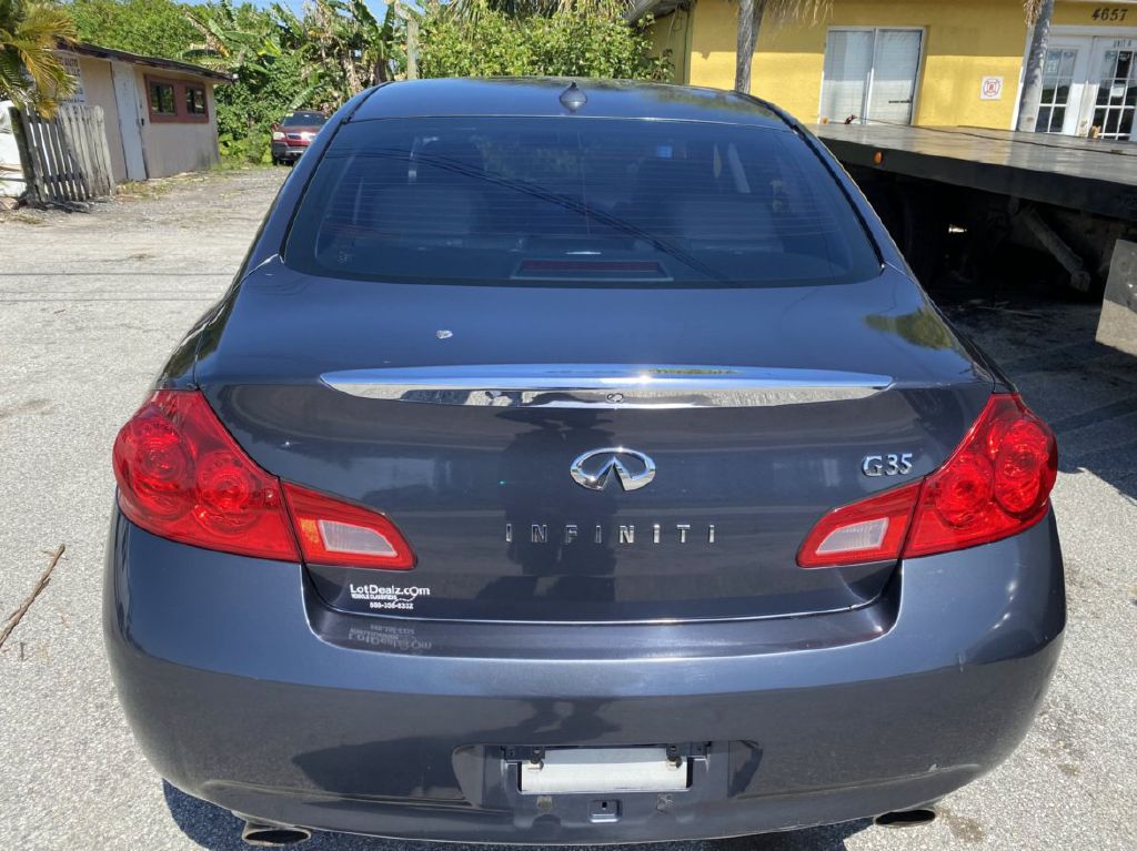 Photo 10 of this INFINITI G35