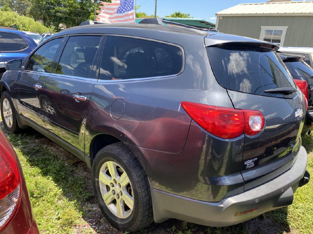 CHEVROLET TRAVERSE 2011 CHEVROLET TRAVERSE 1GNKVGED2BJ121082