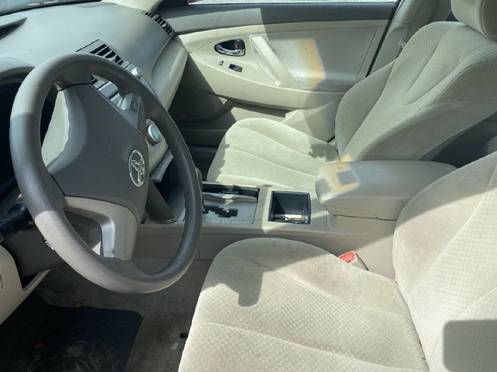 Photo 4 of this TOYOTA CAMRY
