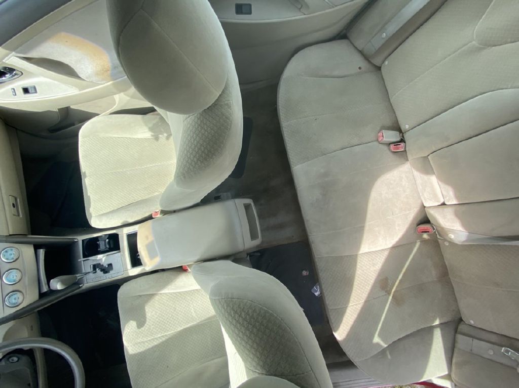 Photo 8 of this TOYOTA CAMRY