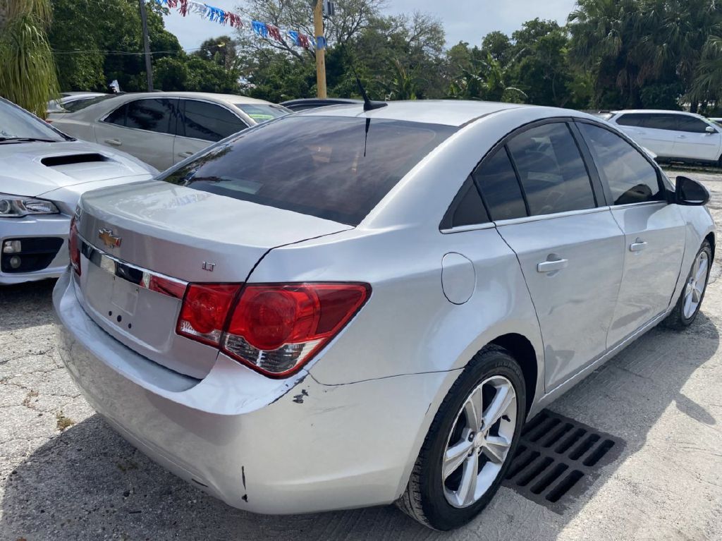 Photo 11 of this CHEVROLET CRUZE