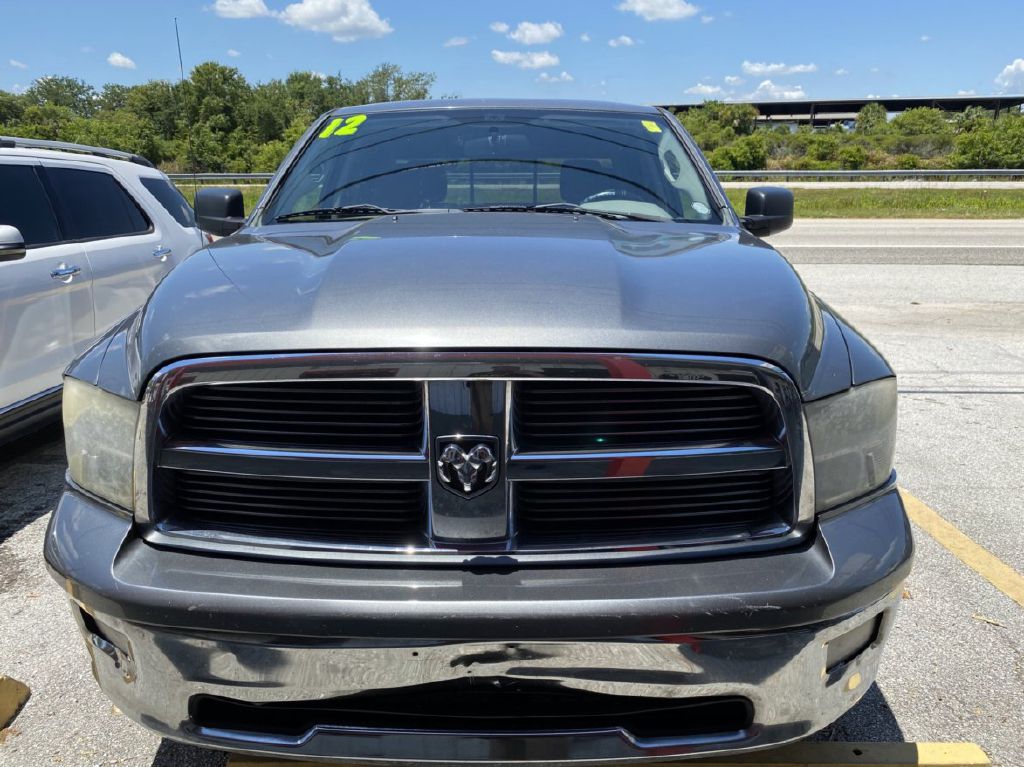 Photo 2 of this DODGE RAM 1500