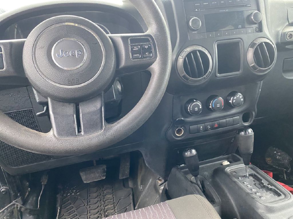 Photo 5 of this JEEP WRANGLER