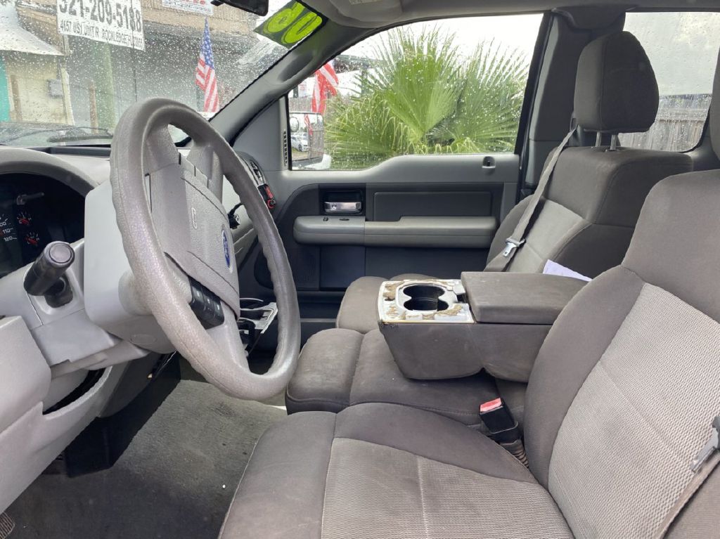 Photo 4 of this FORD F150