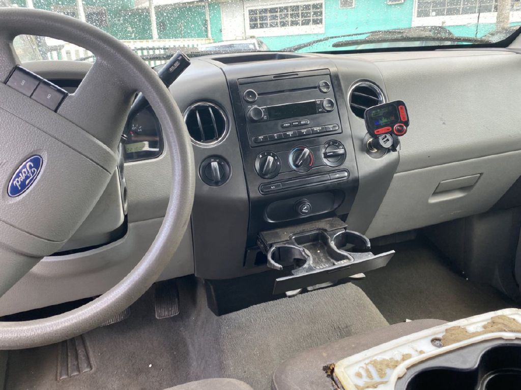 Photo 5 of this FORD F150