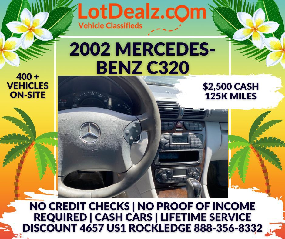 Photo 4 of this MERCEDES-BENZ C-CLASS