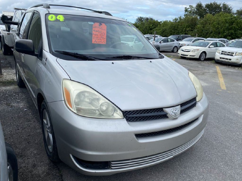 Photo 3 of this TOYOTA SIENNA