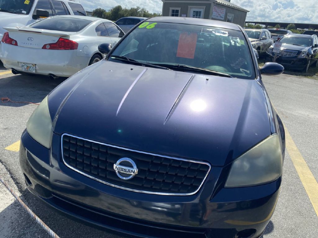 Photo 2 of this NISSAN ALTIMA