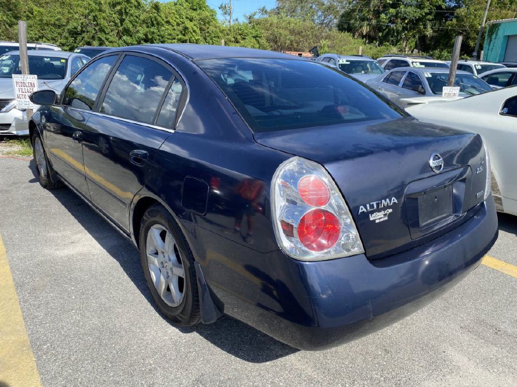 Photo 9 of this NISSAN ALTIMA