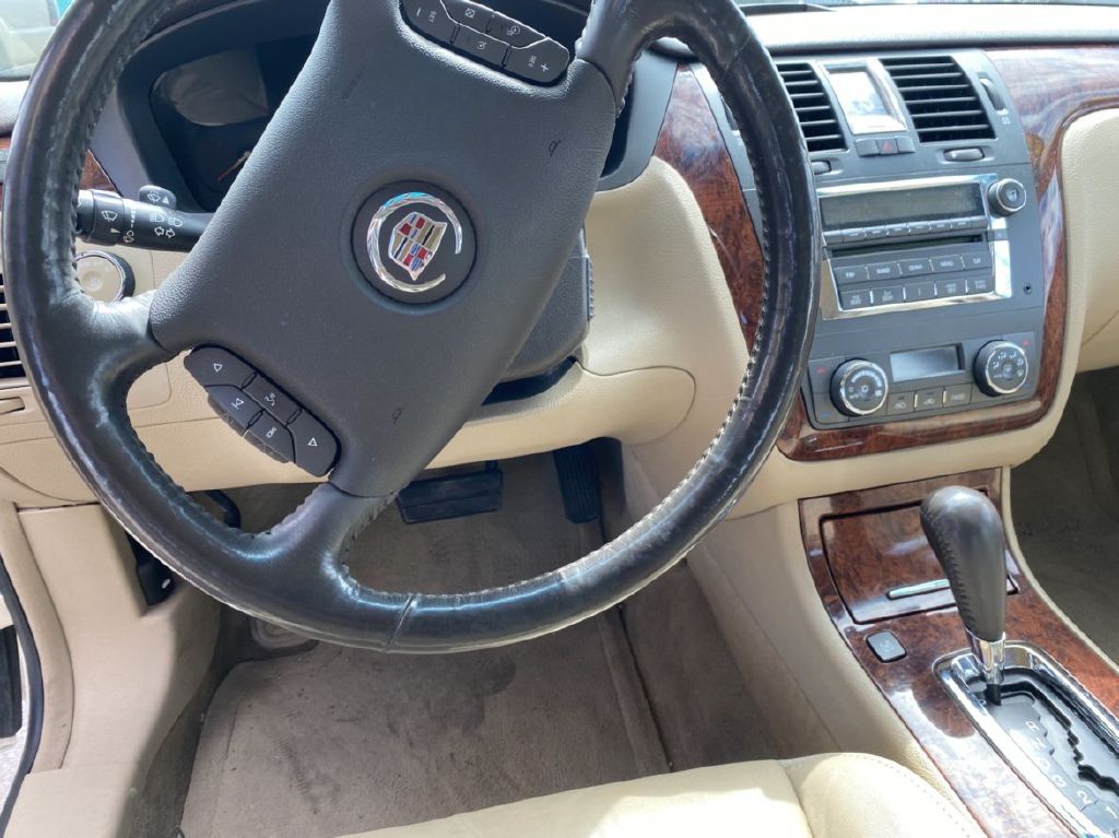 CADILLAC DTS 2007 CADILLAC DTS 1G6KD57Y27U121835