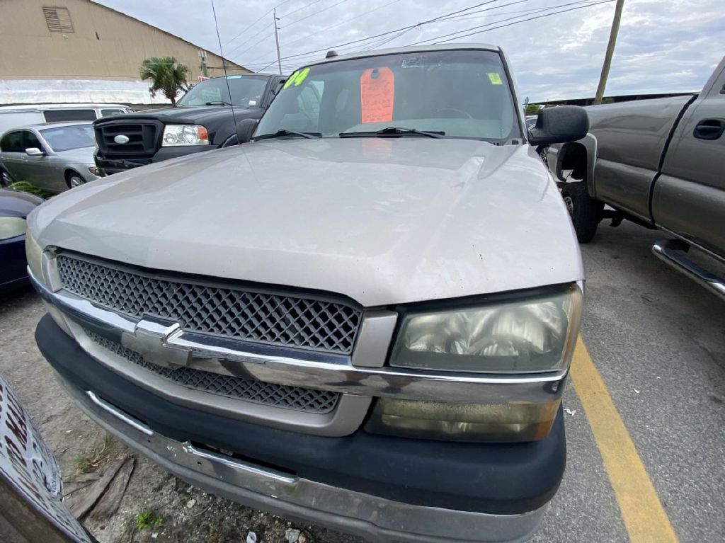 Photo 2 of this CHEVROLET SILVERADO 1500