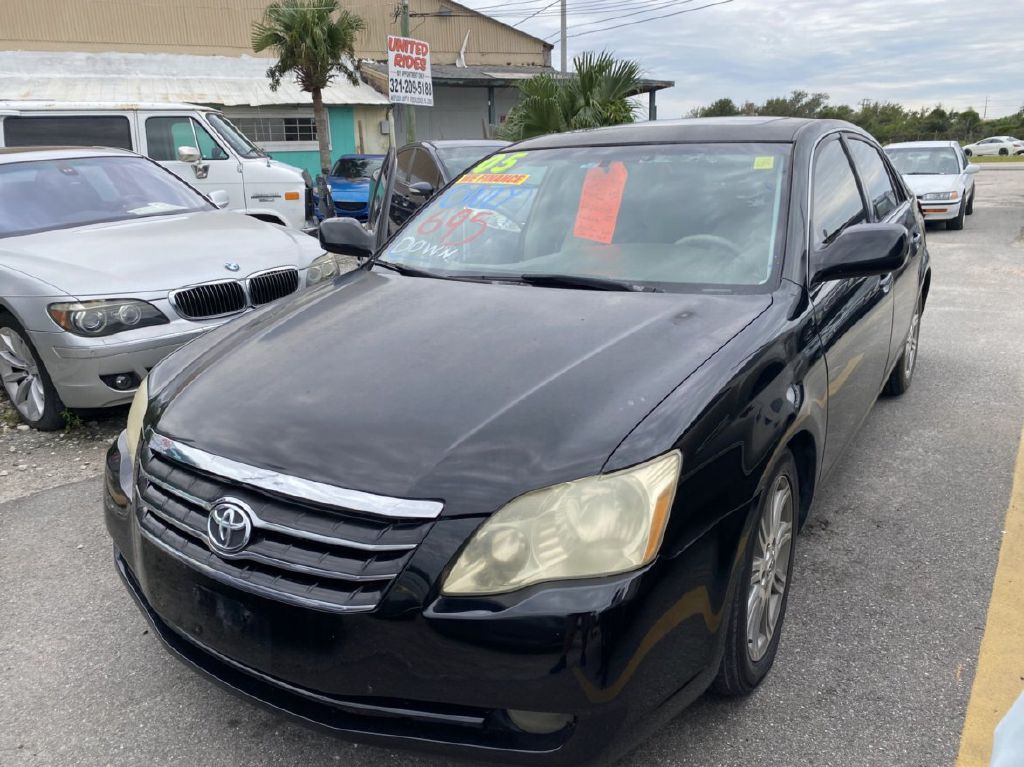2005 TOYOTA AVALON