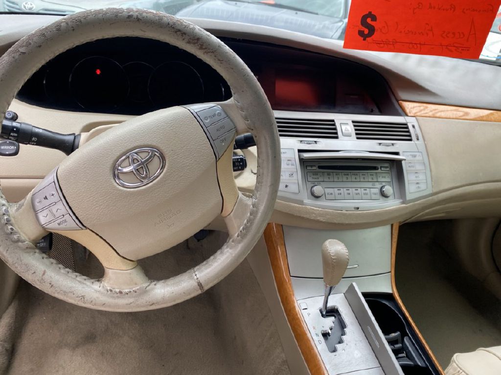 Photo 5 of this TOYOTA AVALON
