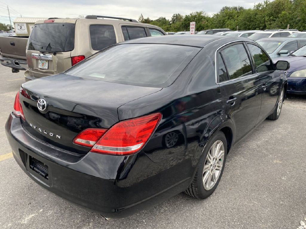 Photo 11 of this TOYOTA AVALON