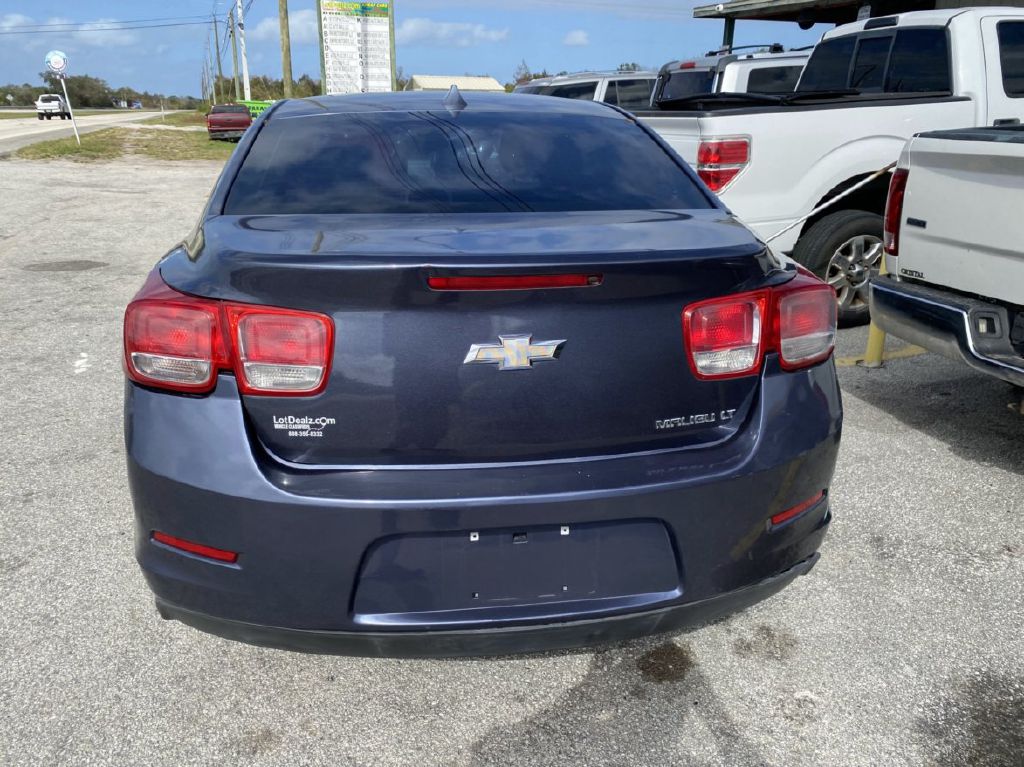 Photo 10 of this CHEVROLET MALIBU