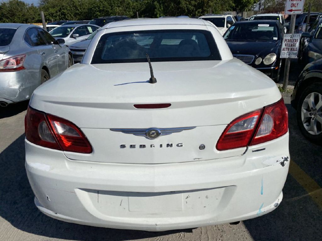 Photo 8 of this CHRYSLER SEBRING
