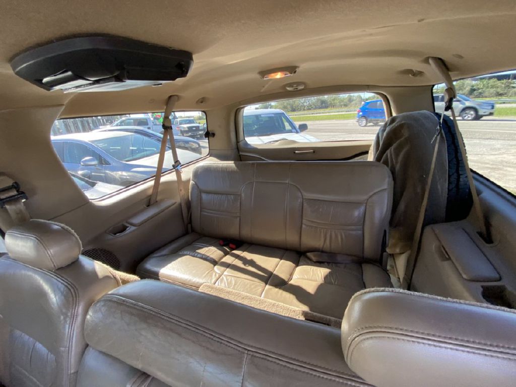 Photo 9 of this FORD EXCURSION