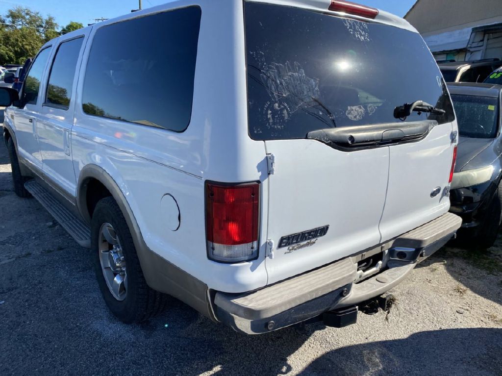 Photo 10 of this FORD EXCURSION