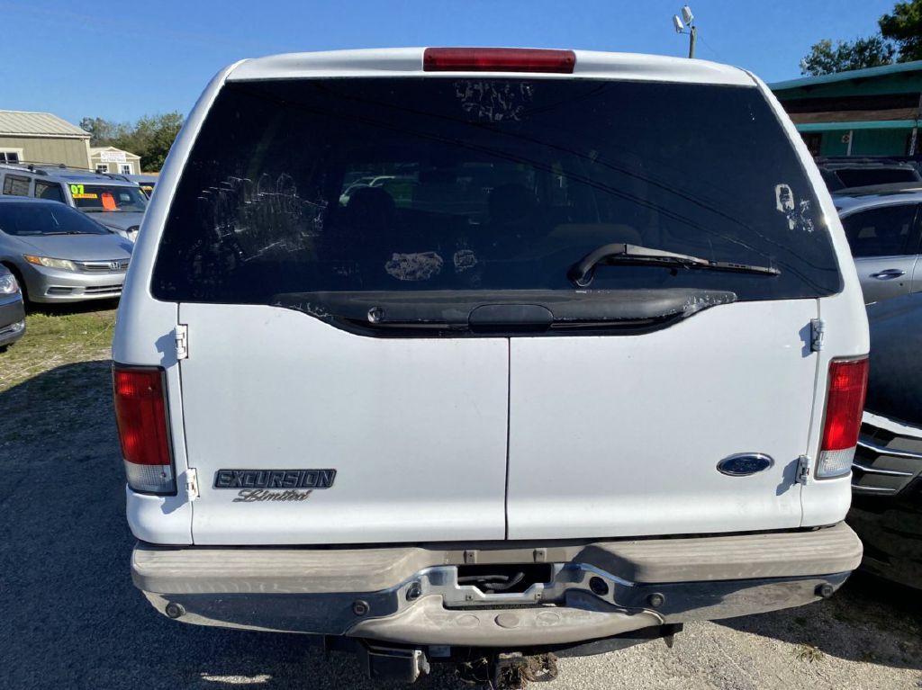 Photo 11 of this FORD EXCURSION