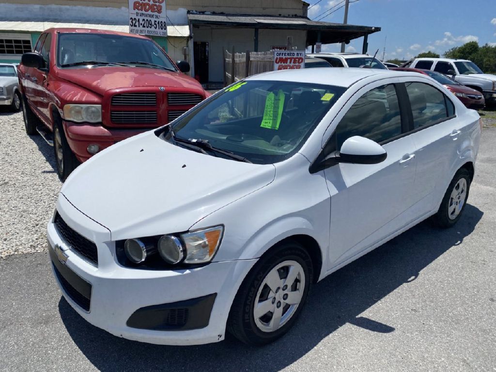 Photo 3 of this CHEVROLET SONIC