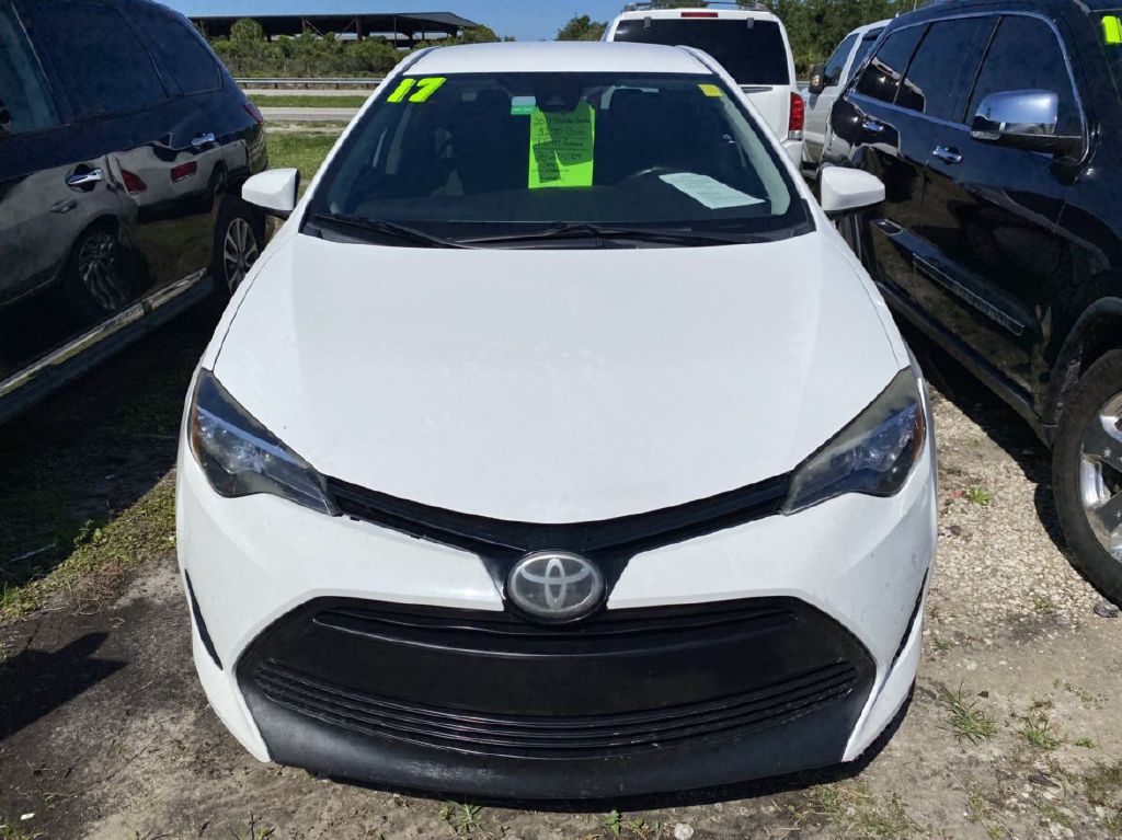 Photo 2 of this TOYOTA COROLLA