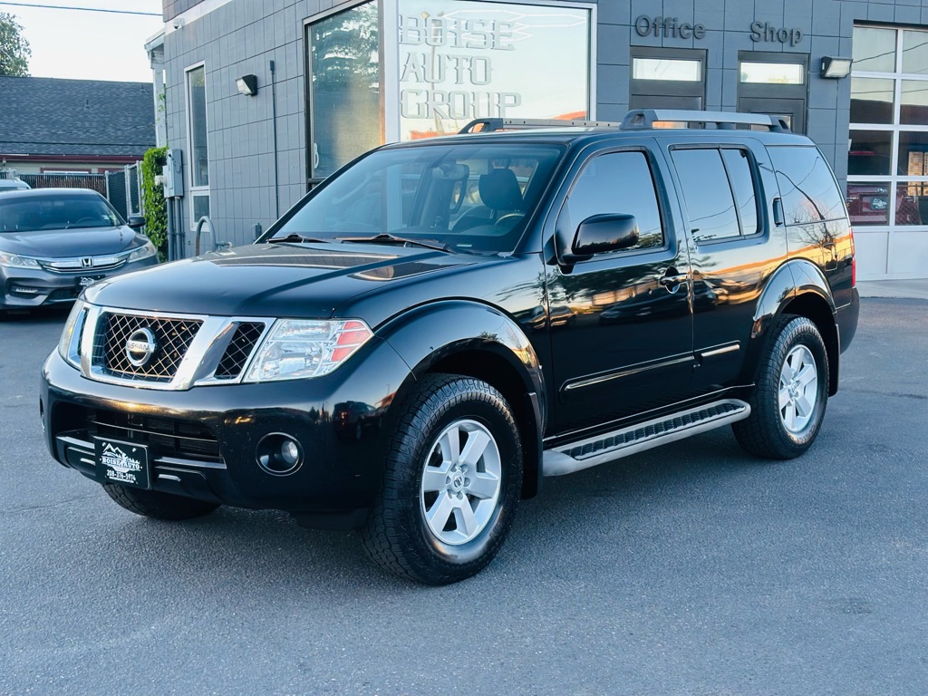 View vehicle photo 3