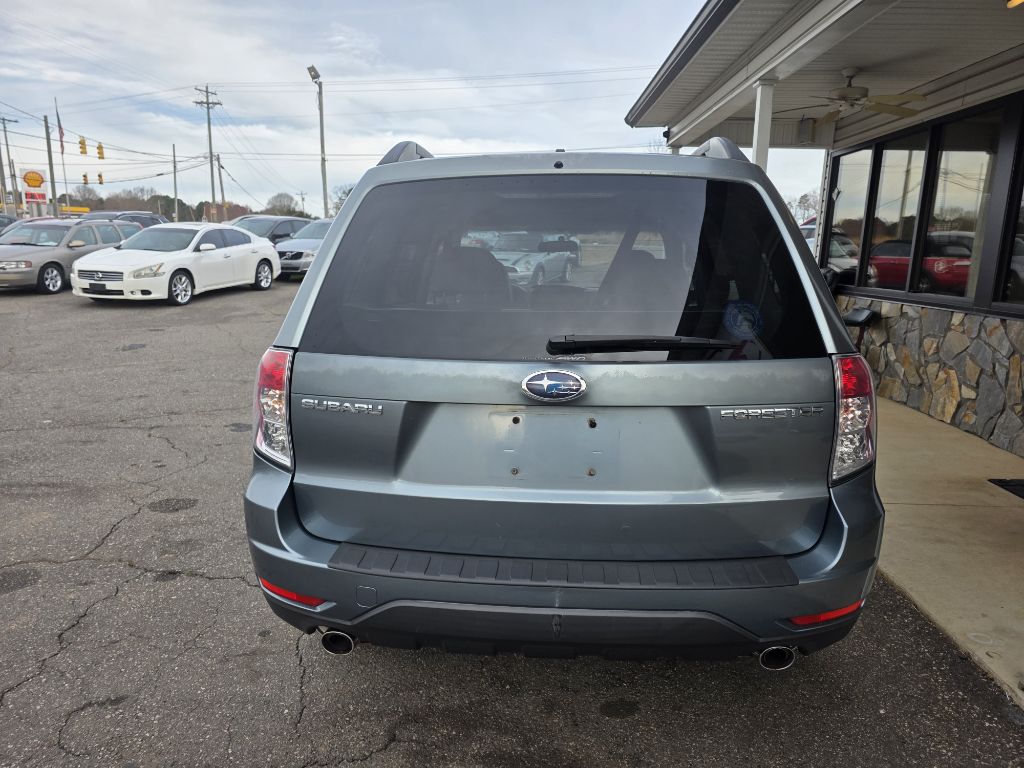 Photo 3 of this SUBARU FORESTER