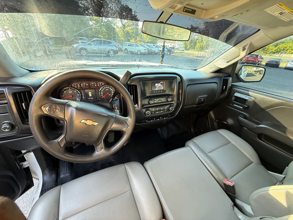 Photo 8 of this CHEVROLET SILVERADO 1500