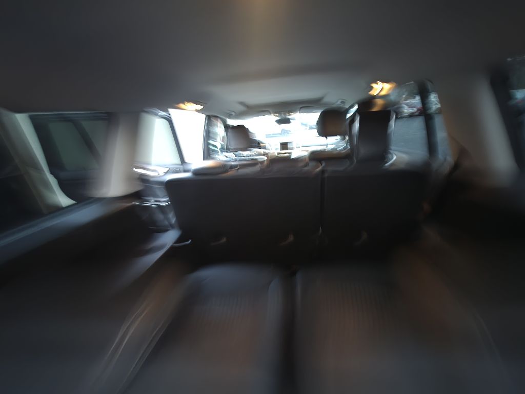 Photo 6 of this MERCEDES-BENZ GL
