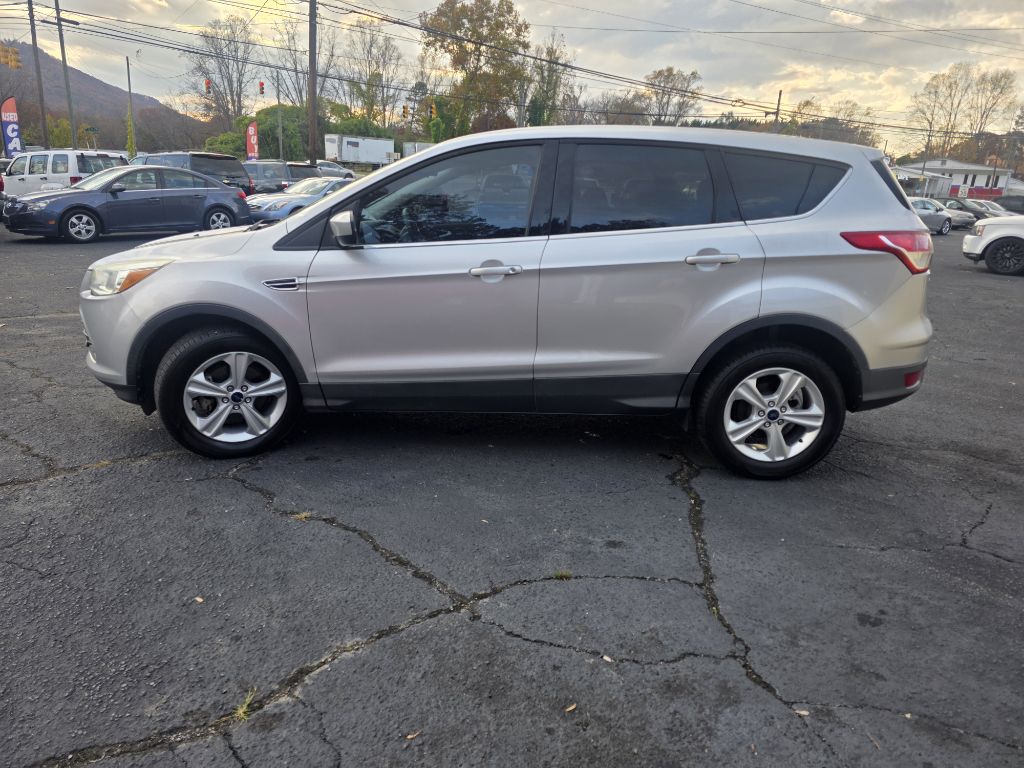 Photo 8 of this FORD ESCAPE