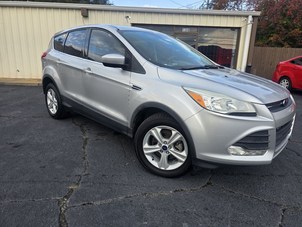 Photo 4 of this FORD ESCAPE