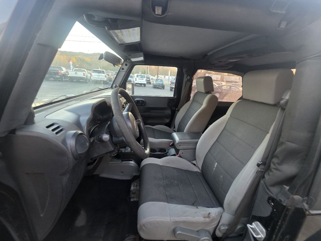 Photo 8 of this JEEP WRANGLER
