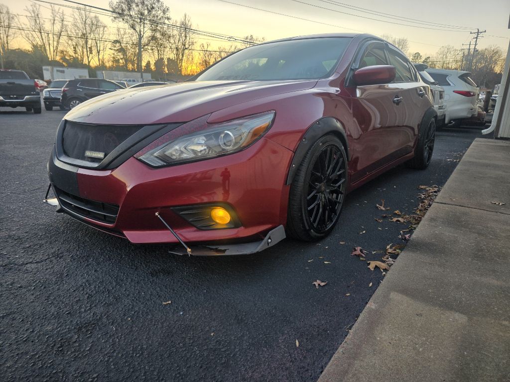 Photo 11 of this NISSAN ALTIMA