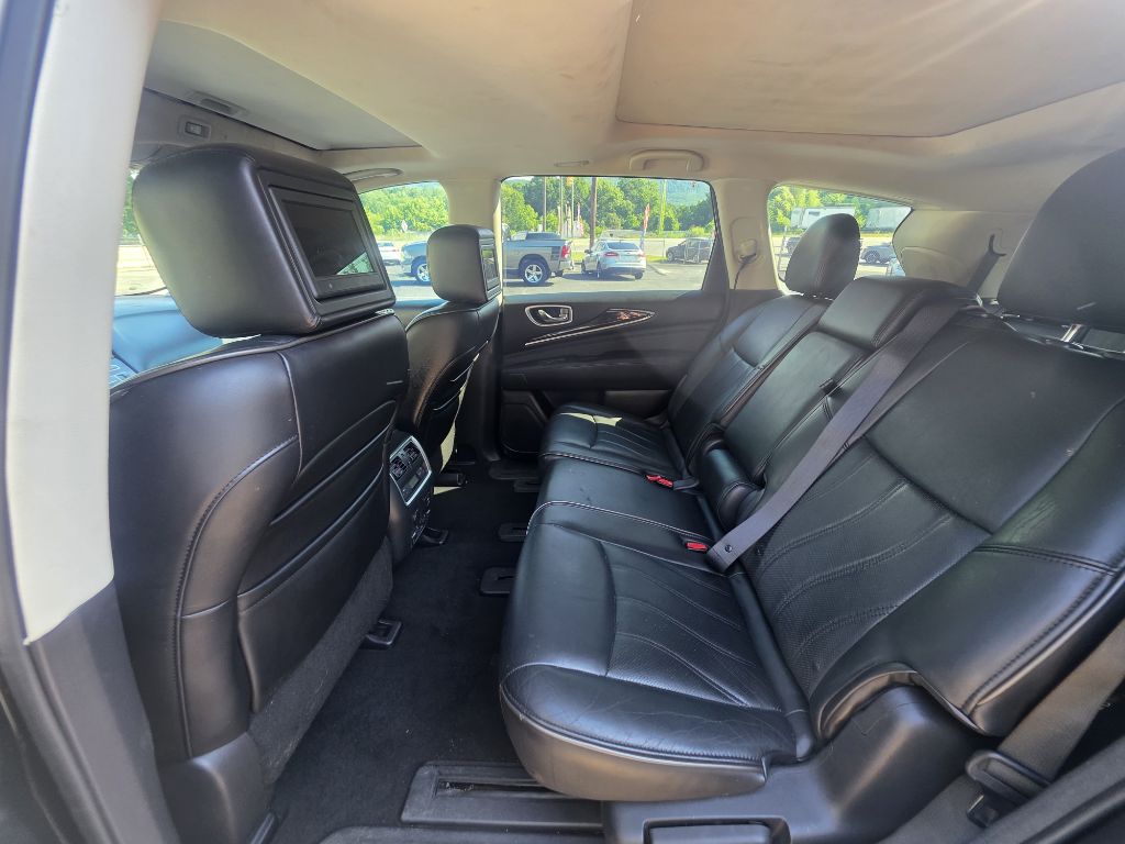 Photo 12 of this INFINITI JX35