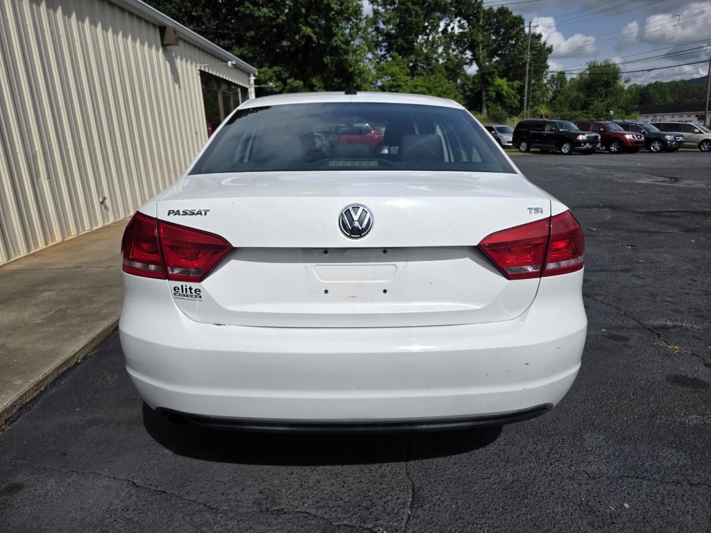 Photo 11 of this VOLKSWAGEN PASSAT