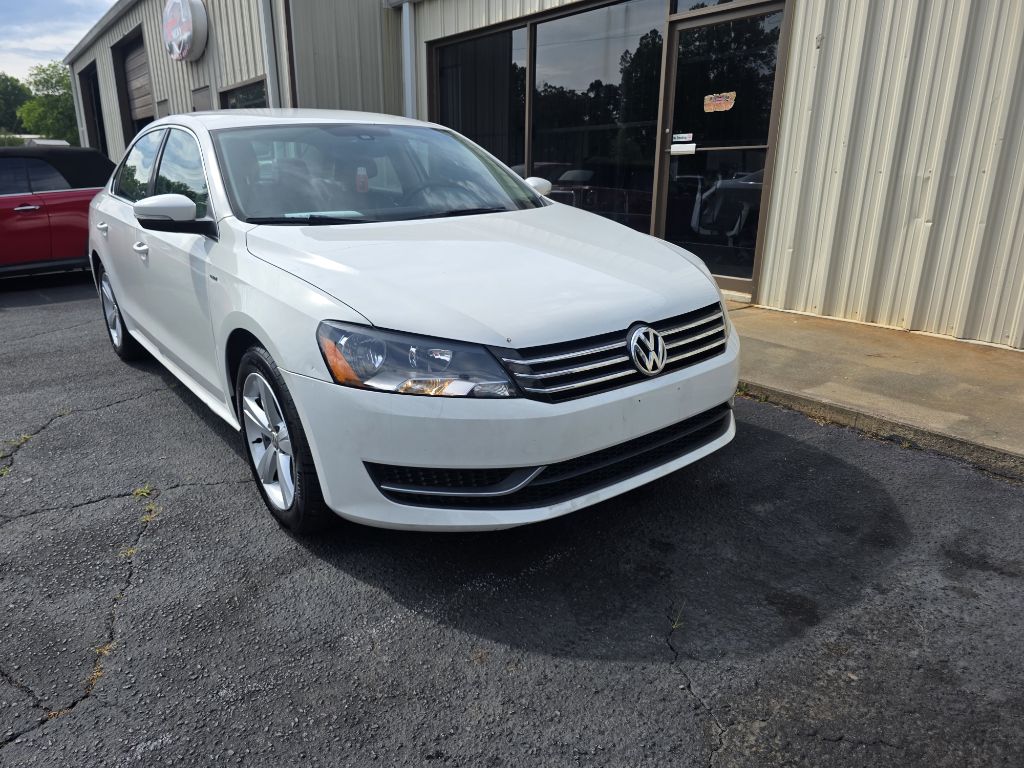 Photo 2 of this VOLKSWAGEN PASSAT