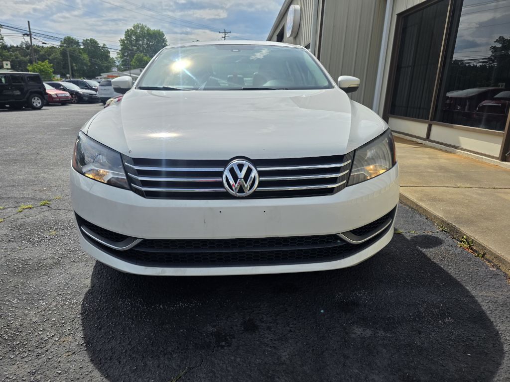 Photo 16 of this VOLKSWAGEN PASSAT