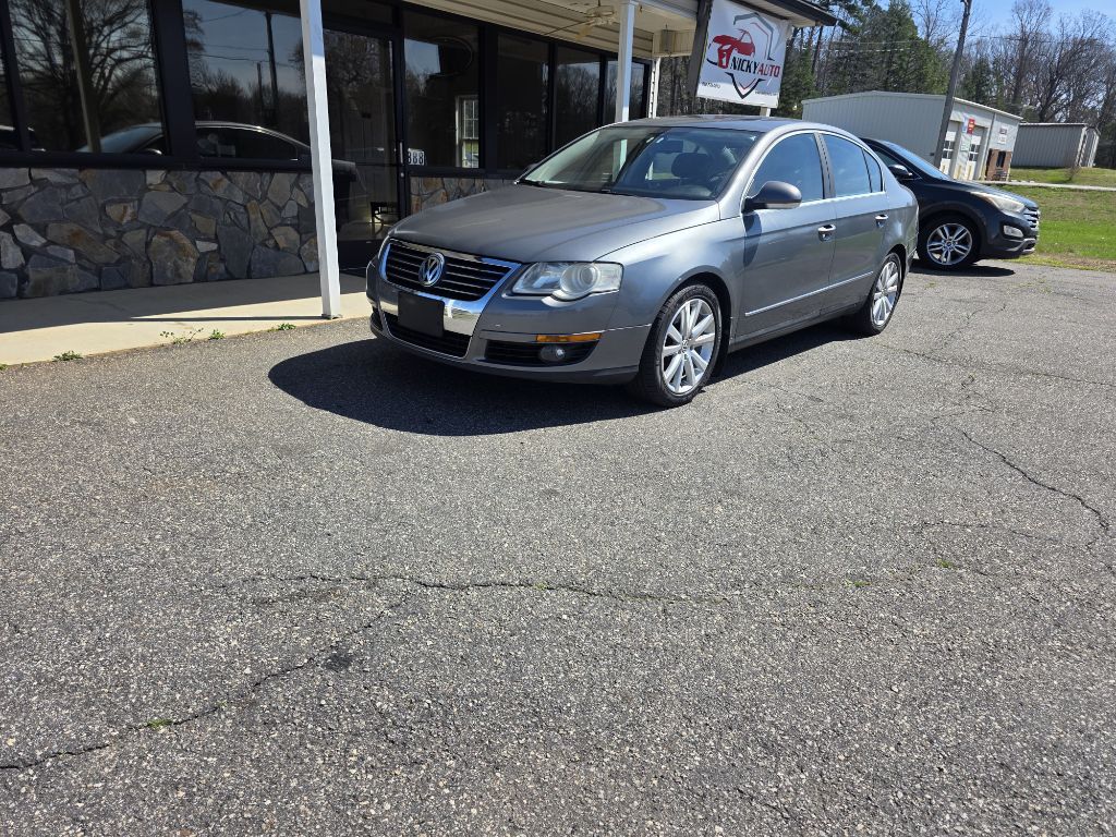 Photo 2 of this VOLKSWAGEN PASSAT