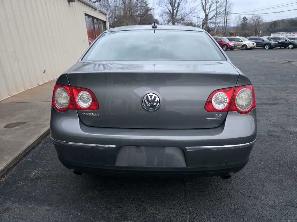 Photo 12 of this VOLKSWAGEN PASSAT
