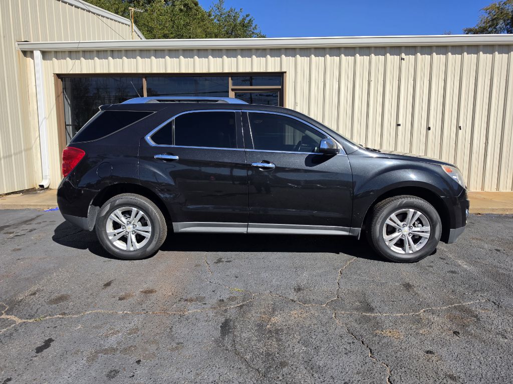 Photo 14 of this CHEVROLET EQUINOX