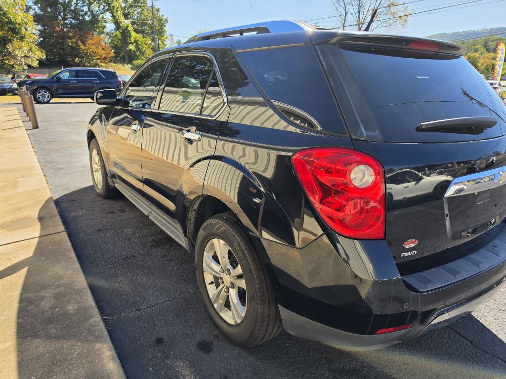 Photo 11 of this CHEVROLET EQUINOX