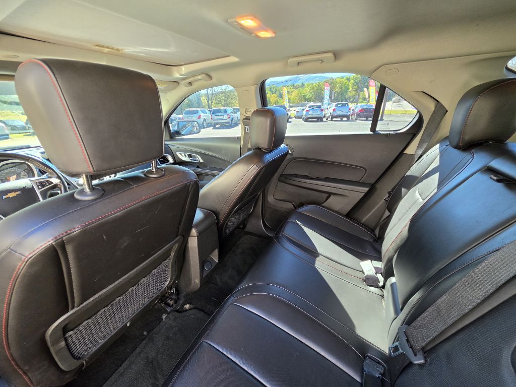 Photo 4 of this CHEVROLET EQUINOX