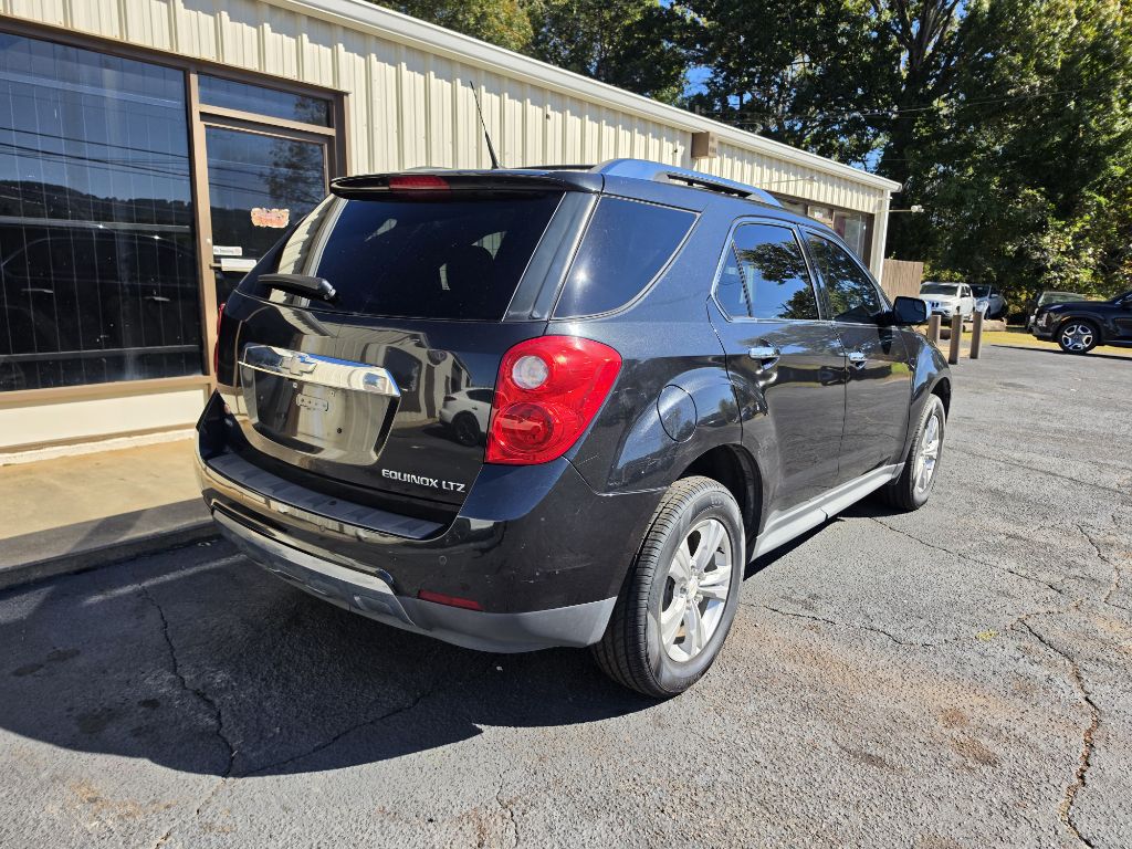 Photo 13 of this CHEVROLET EQUINOX