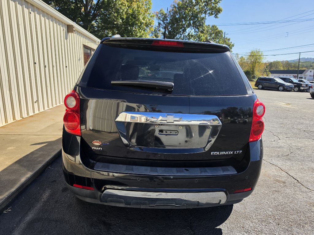Photo 10 of this CHEVROLET EQUINOX