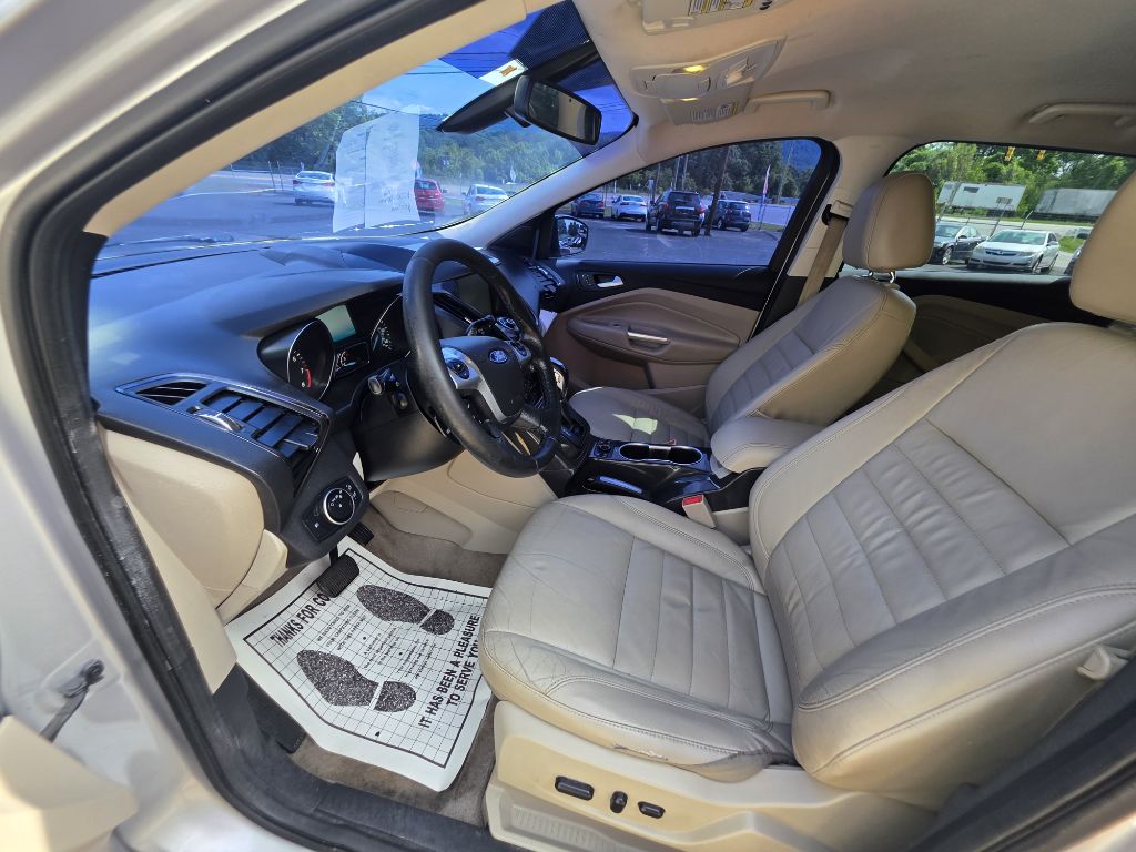 Photo 8 of this FORD ESCAPE
