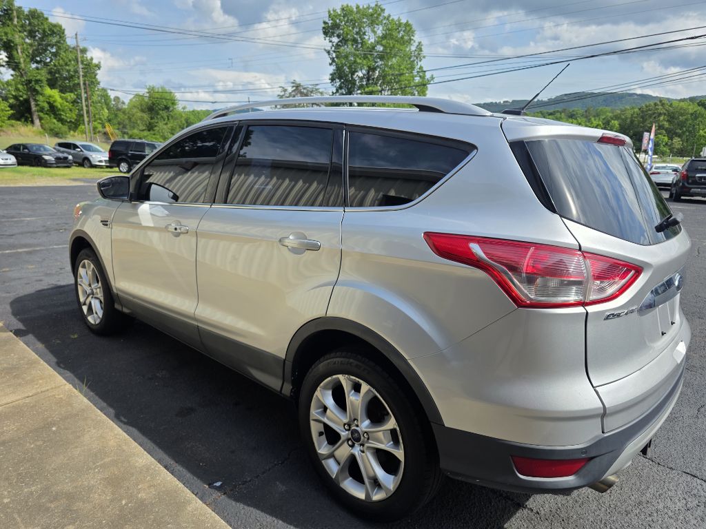Photo 14 of this FORD ESCAPE